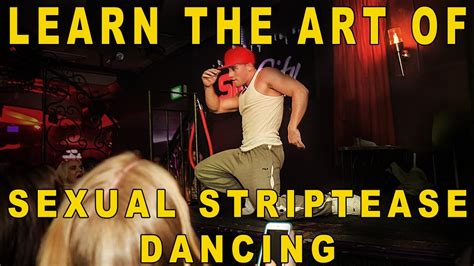 3 Ways to Perform a Striptease